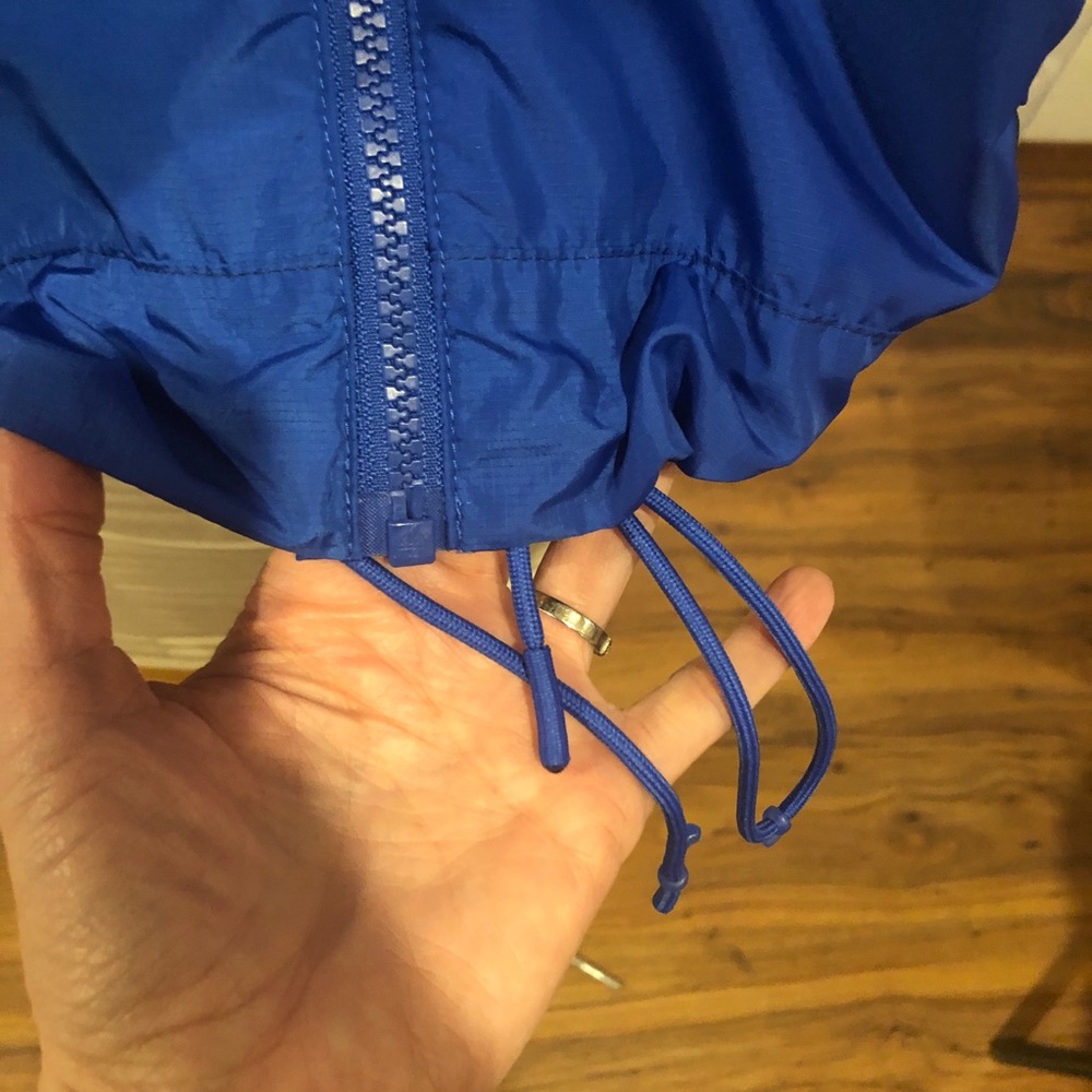 Like New Women's Adidas ID Shell Jacket Blue Cropped Hidden Hood Size XL. - Picture 6 of 8